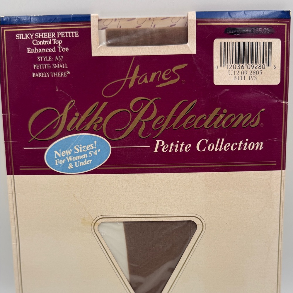 Hanes Silky Sheer Control Top Pantyhose Size Petite Small Stockings Barely There